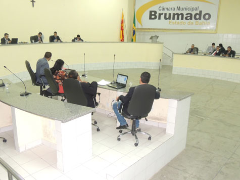 Brumado: Defensora Geral rebate moção de repúdio tratando a Câmara de paroquial e simplista