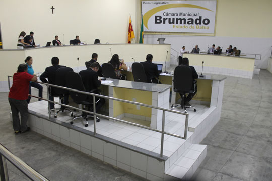 Curso de medicina é o tema mais debatido na sessão da Câmara em Brumado