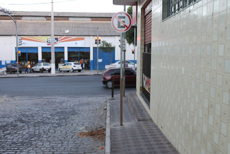 Brumado: SMTT rebate críticas sobre mudanças na sinalização e aponta que cidade cresceu desordenada