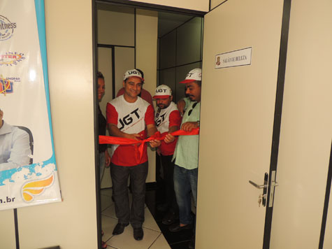 Brumado: Sindicato dos Comerciários lança Campanha Salarial 2014 e inaugura salão de beleza