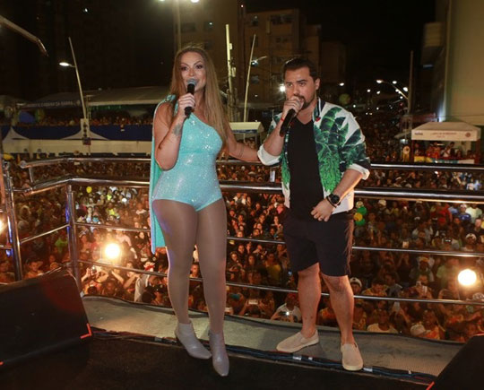 Solange Almeida dá adeus ao Aviões do Forró na Bahia