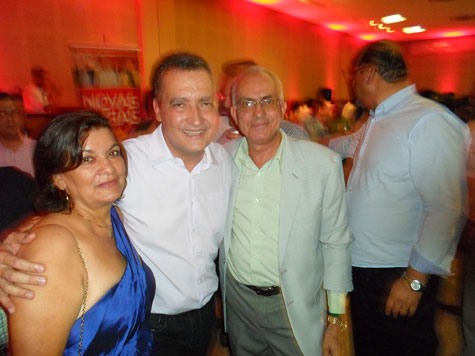 Prefeito de Tanhaçu participa da convenção de Rui Costa em Salvador