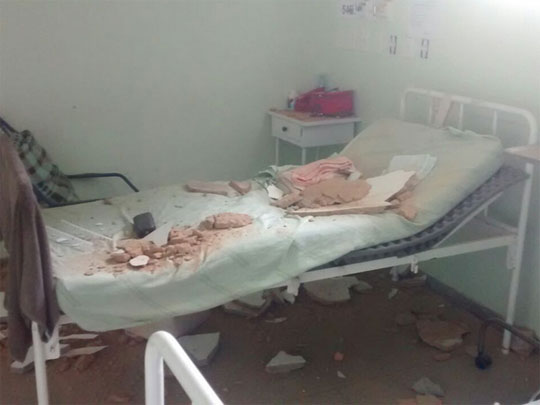 Parte de teto cai sobre paciente de 72 anos em hospital