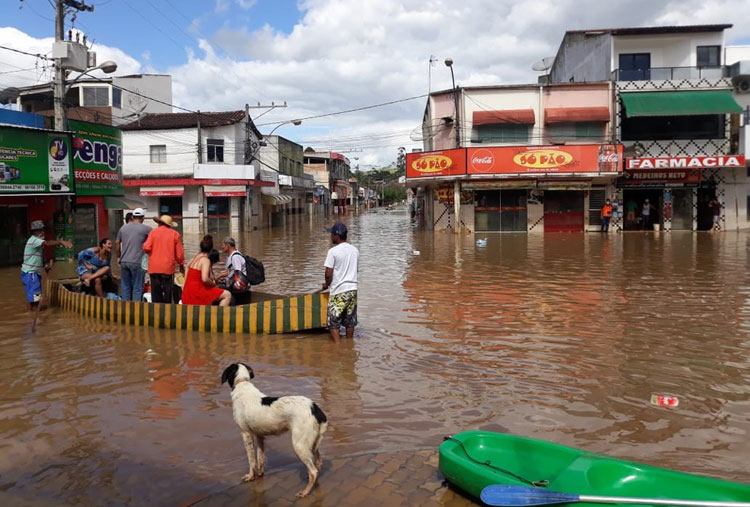 AL-BA aprova projeto que autoriza o estado a fazer empréstimos sem juros para vítimas da chuva