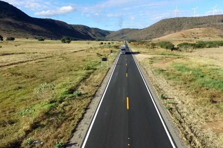 Governo federal recupera 84 km na BR-030 entre Brumado e Guanambi