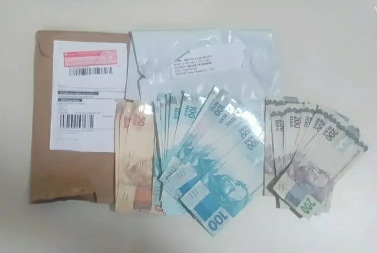 Homens são presos com R$ 3 mil em notas falsas em Luís Eduardo Magalhães