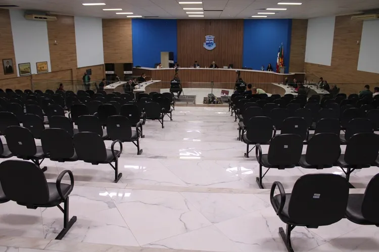 Fim do recesso parlamentar com aprovação de projetos na Câmara de Brumado