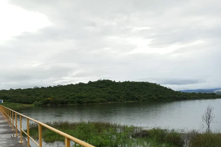 Urandi e Sebastião Laranjeiras recebem grande volume de água em suas barragens