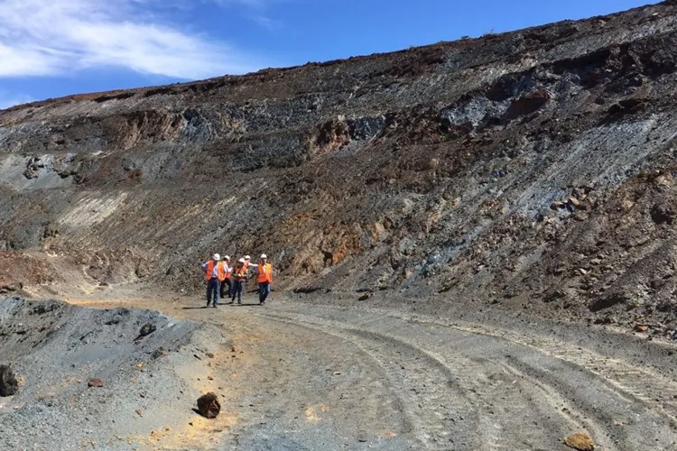 Bahia Mineração demite terceirizados e mantém apenas atividades de escritório em Caetité