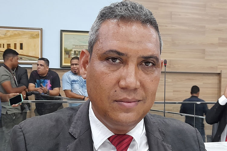 Brumado: Renato Santos diz que vai presidir por harmonia e independência entre Câmara e prefeitura