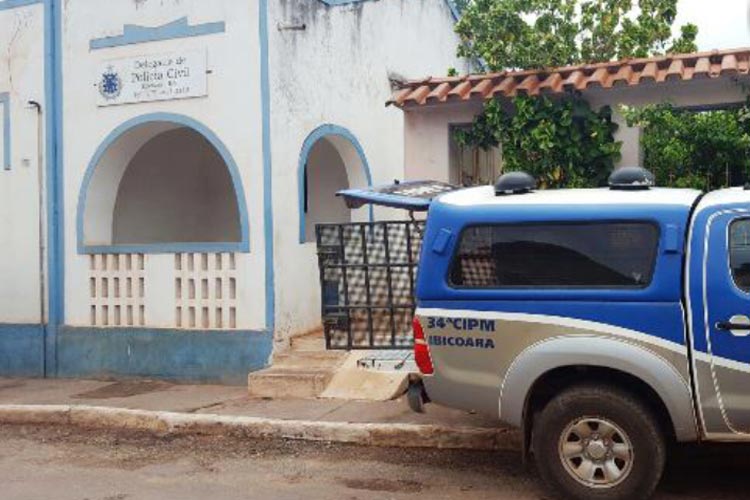 Polícia Militar de Ibicoara prende homem acusado de agredir a companheira com golpes de faca