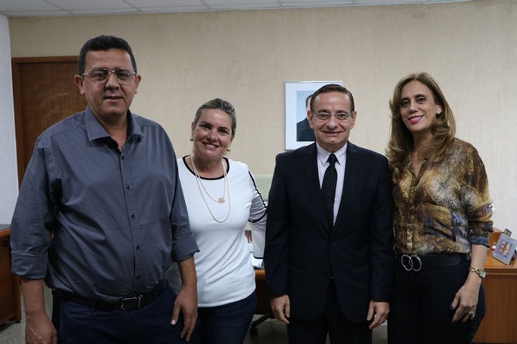 Deputada Ivana Bastos e prefeito de Sebastião Laranjeiras reivindicam mais acesso à água