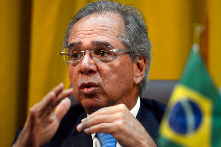 Paulo Guedes afirma que o Brasil 'está decolando de novo'