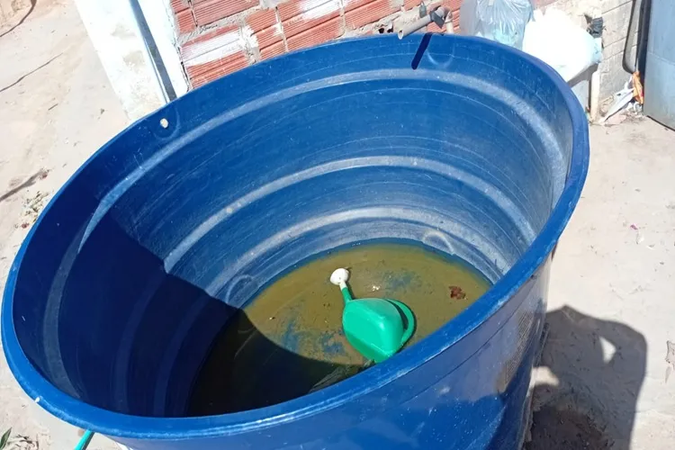 'O boleto chega, mesmo sem água na torneira', queixa-se morador de Brumado
