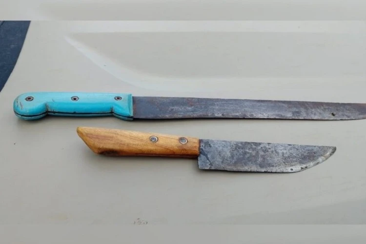 Rio do Antônio: Facas são apreendidas após briga entre irmãos em bar