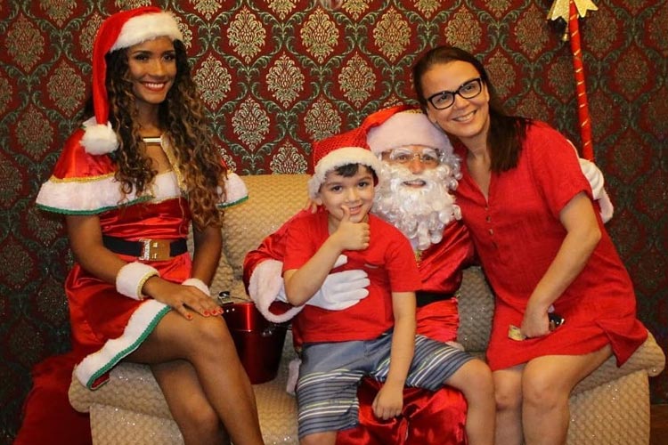 Brumado: CDL abre campanha Natal Solidário com carreata e a casa do Papai Noel