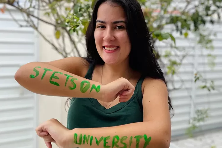 Estudante baiana é aceita em 17 universidades internacionais