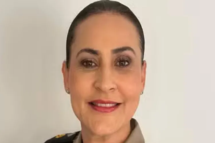Tenente-Coronela se torna primeira mulher a comandar batalhão em Serrinha
