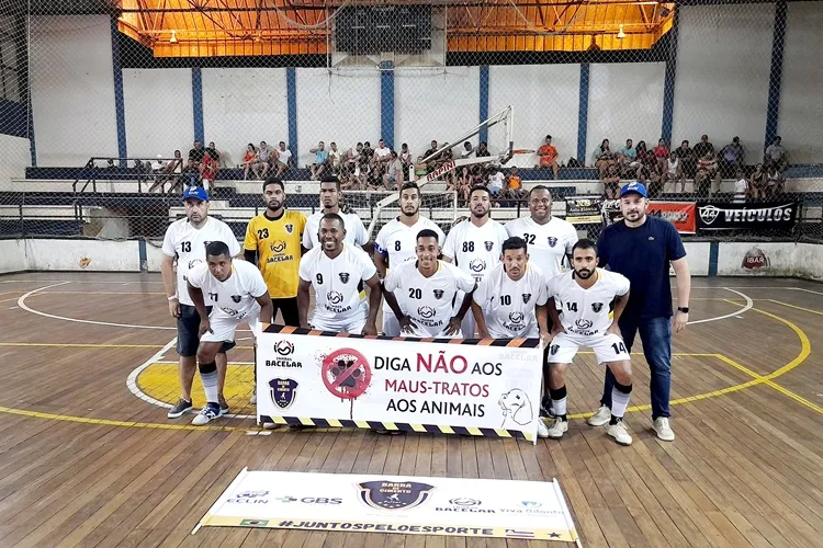 Equipe de Futsal mobiliza campanha contra maus tratos a animais em Rio de Contas