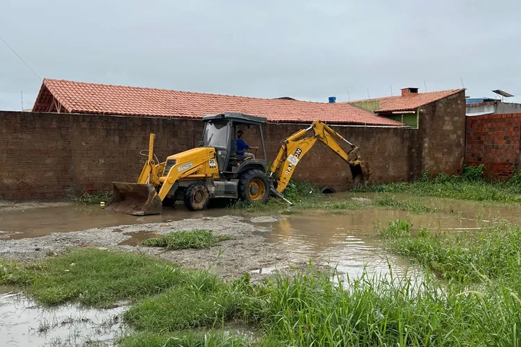 Guanambi registra 250 mm de chuvas e reestruturação das ruas são intensificadas