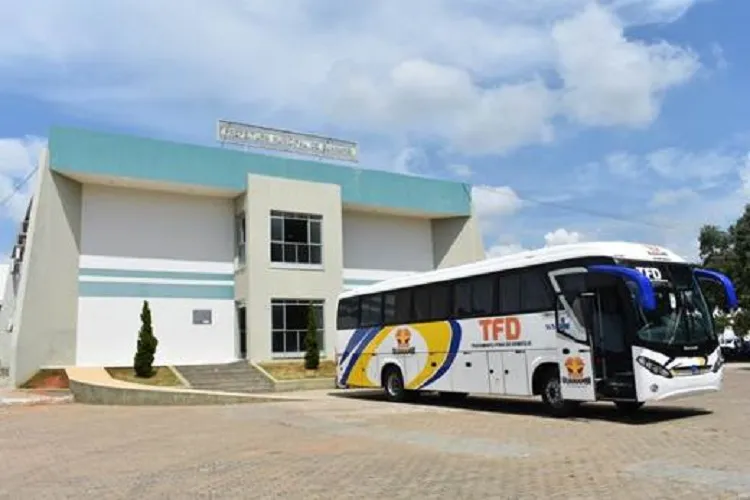 Pacientes do TFD de Guanambi voltam a queixar das péssimas condições dos ônibus