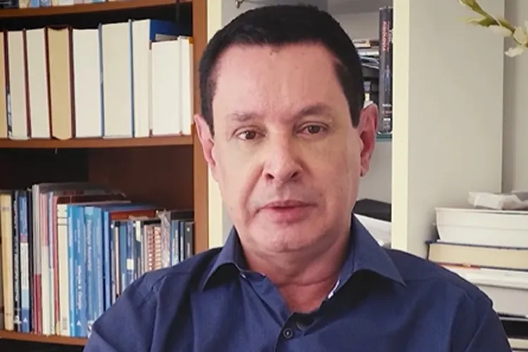 Paramirim: Justiça manda ex-prefeito apagar vídeo sob pena de multa de até R$ 25 mil