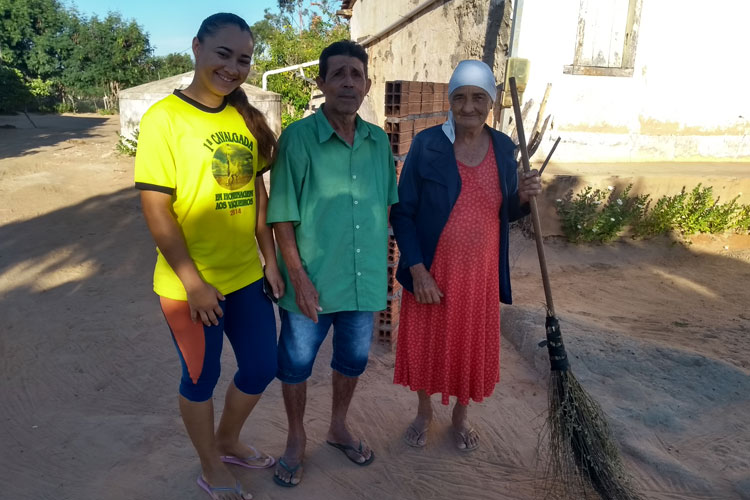 Brumado: Seu Marcelino narra ao pedal na roça o dia-a-dia na comunidade do Tamboril