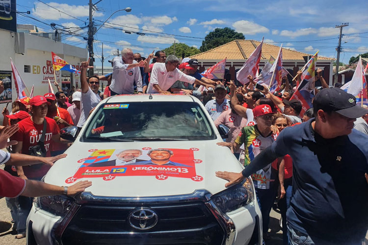 Guanambi: Senador e ex-secretário de saúde perdem carteiras durante caminhada do PT