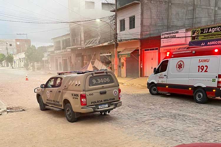 Botijão de gás explode e destrói padaria na cidade de Tanhaçu