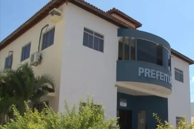 TCM adverte ex-prefeito de Mirante por nomeação irregular de servidor