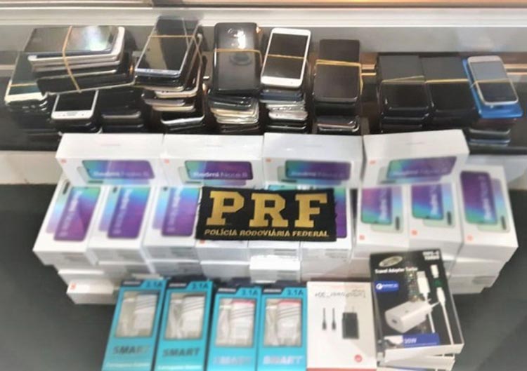 Carga com mais de 184 celulares sem nota fiscal é apreendida na BR-116 em Feira de Santana
