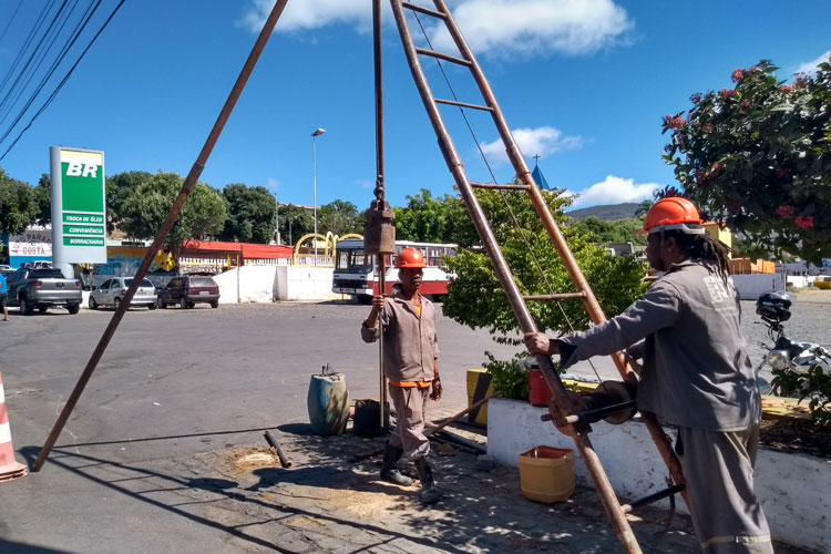 Embasa realiza sondagem visando instalação do sistema de esgotamento sanitário de Brumado