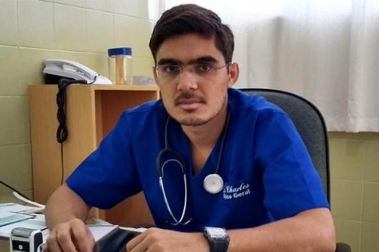 Caculé: Médico proibido de atender no Hospital Nossa Senhora Aparecida denuncia perseguição política