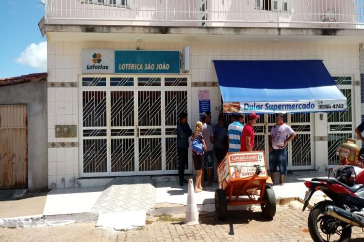 Elementos armados assaltam casa lotérica na cidade de Dom Basílio