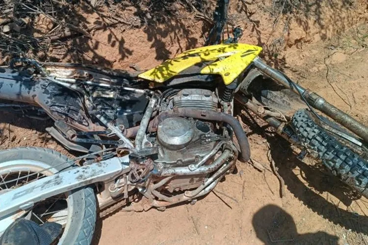 Homem morre após colidir motocicleta com poste em Livramento de Nossa Senhora