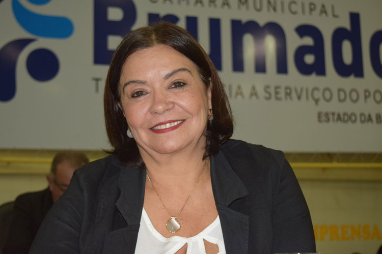Lia Teixeira se diz envergonhada de participar de uma legislatura que aumentou os assentos na Câmara de Brumado