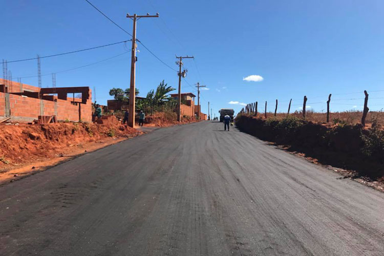 Prefeito de Caculé anuncia 22 obras em andamento no município