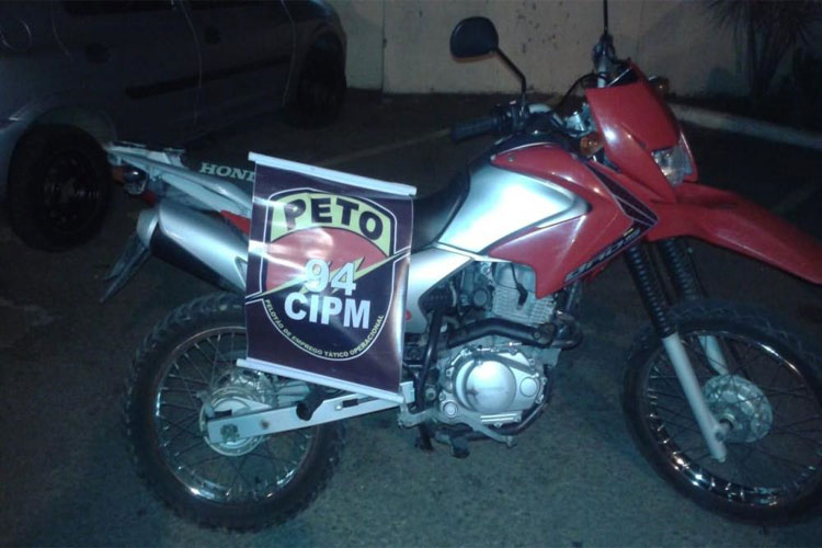 PM localiza moto roubada em Brumado na cidade de Caetité