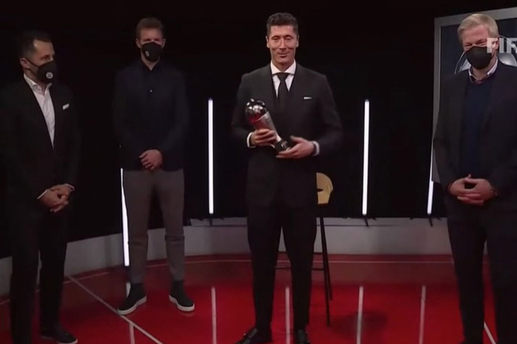 Lewandowski é eleito o melhor jogador do mundo pela Fifa