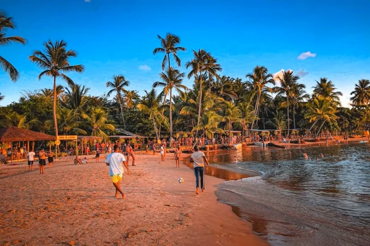 Prefeitura de Maraú proíbe venda e consumo de bebidas em garrafas de vidro