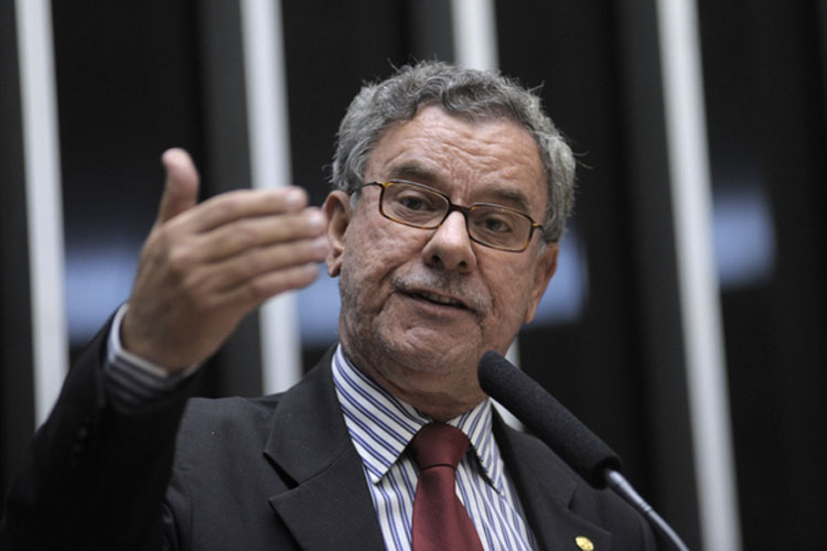 Waldenor Pereira denuncia mentiras do presidente Temer e anuncia voto contra a reforma da previdência