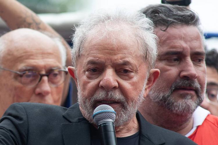 PF indicia Lula, Palocci e mais duas pessoas por doação a instituto