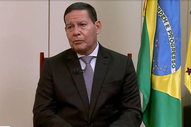 Reformas e segurança podem fazer Bolsonaro se reeleger, diz Mourão