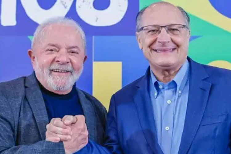 Lula escolhe Alckmin para coordenar a equipe de transição de governo