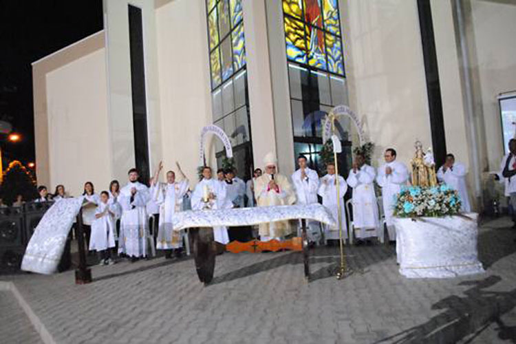 Rio do Antônio: Missa marca separação entre paróquias e posse do padre de Ibitira