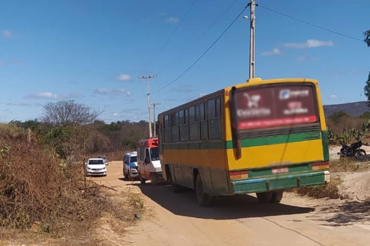 Motorista de transporte escolar é morto durante embarque de alunos em Tanque Novo