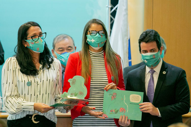 Bahia recebe prêmio de Prevenção e Controle de Câncer do SUS do Ministério da Saúde