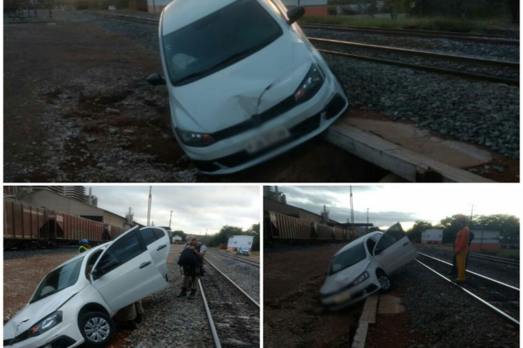 Veículo desgovernado invade linha férrea e bate em barranco à margem da BR-030 em Brumado