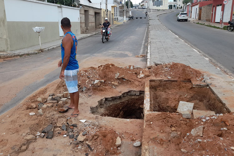 SMTT identifica quase 80 buracos de esgotos estourados nas ruas de Brumado