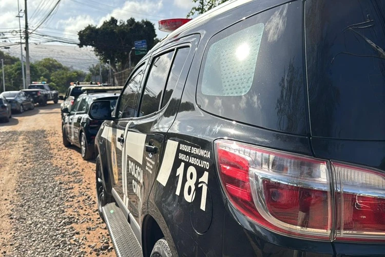 Casal investigado por crimes sexuais contra alunas em Eunápolis